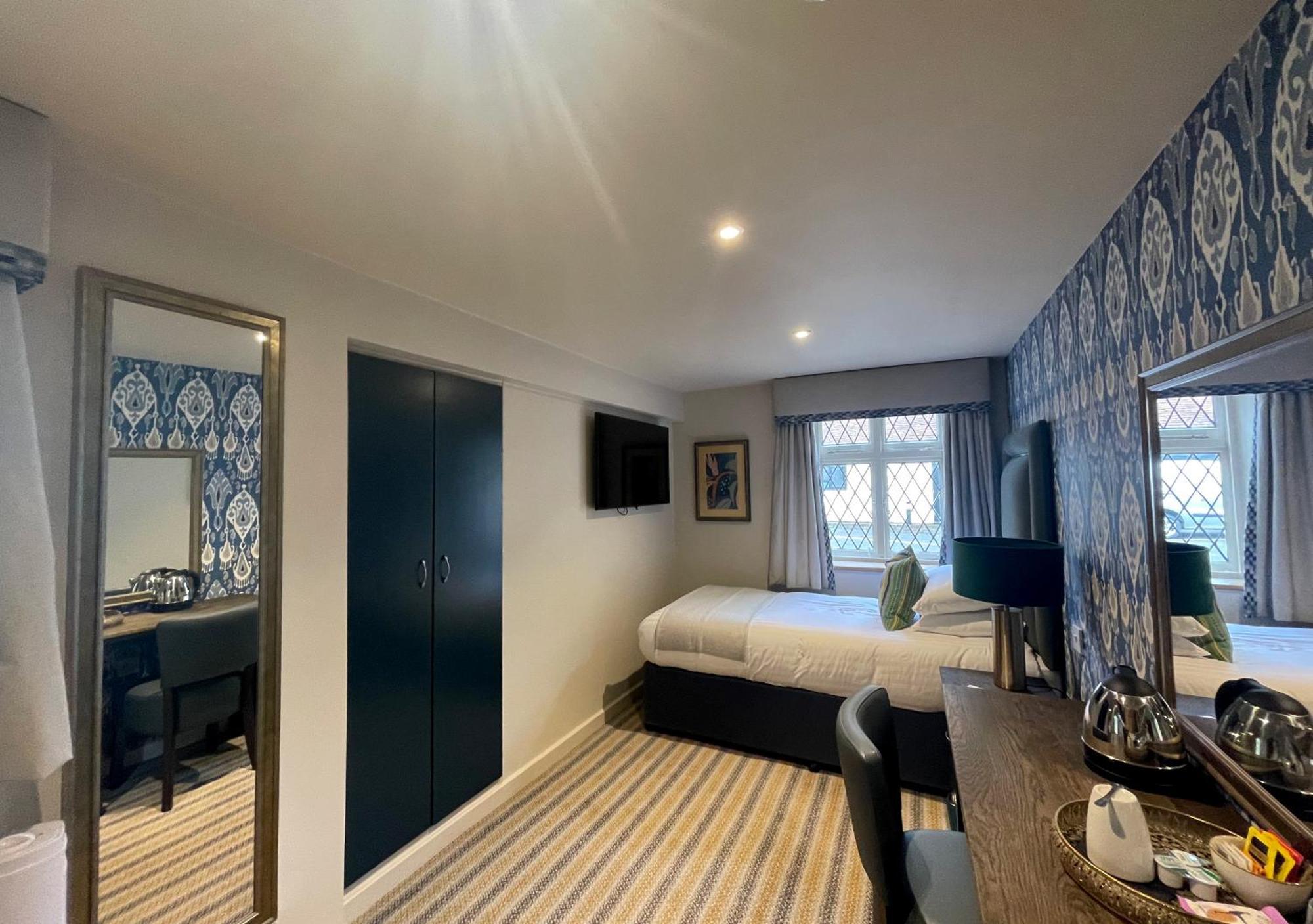 Great Manor & London Stansted Hotel 4*